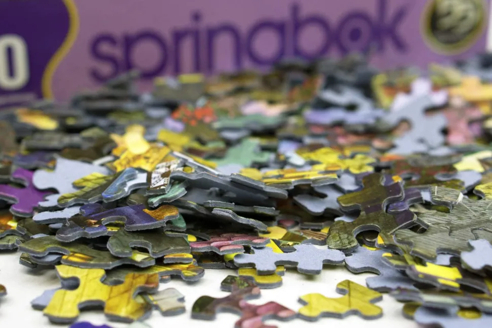 Springbok 500 Piece Jigsaw Puzzle Cozy Cabin Life